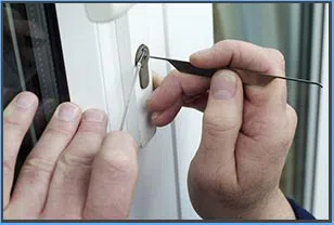 Cleveland Locksmith Solution Cleveland, OH 216-365-7026 Cleveland Locksmith Solution Cleveland, OH 216-365-7026